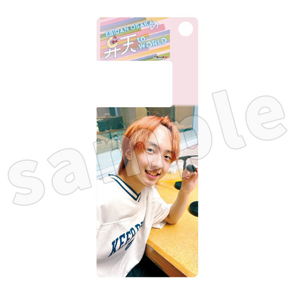 EBiDAN OSAKAの弁天 to WORLD スマホスタンドアクリルキーホルダー（ランダム）
